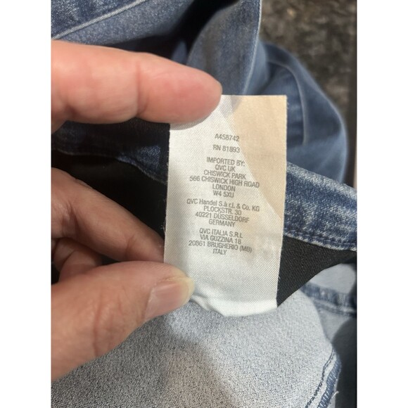 G.I.L.I. Women's Petite Pants Jeans Size 14P Pull On Denim Blue Boot Cut Stretch - Picture 4 of 7